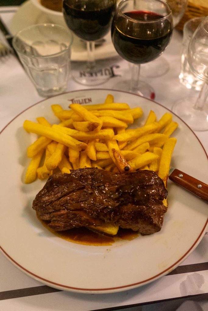 bouillon restaurant paris steak