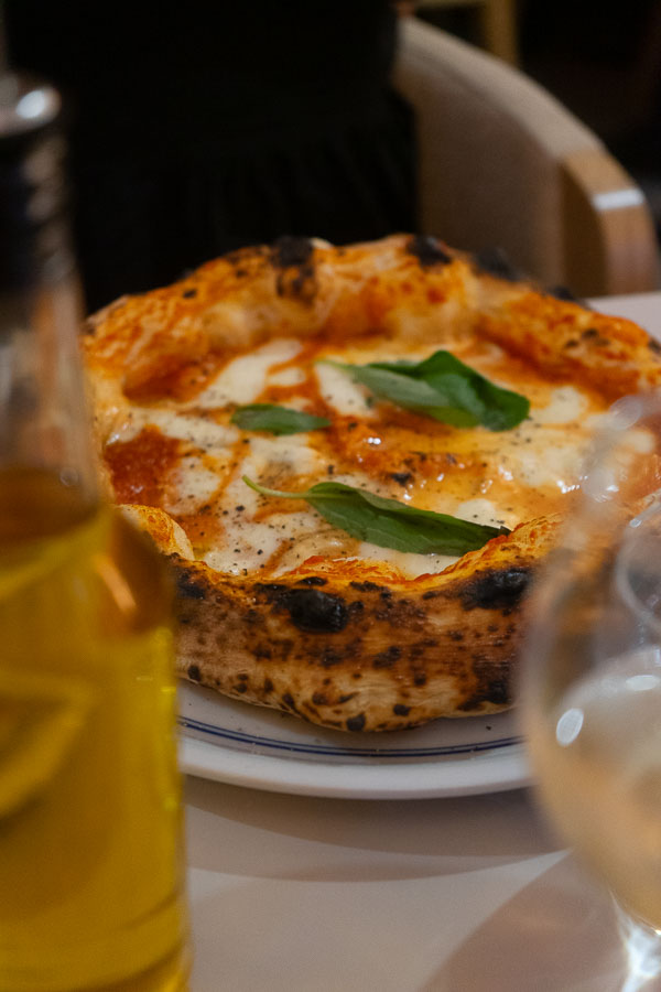 iovines margherita pizza