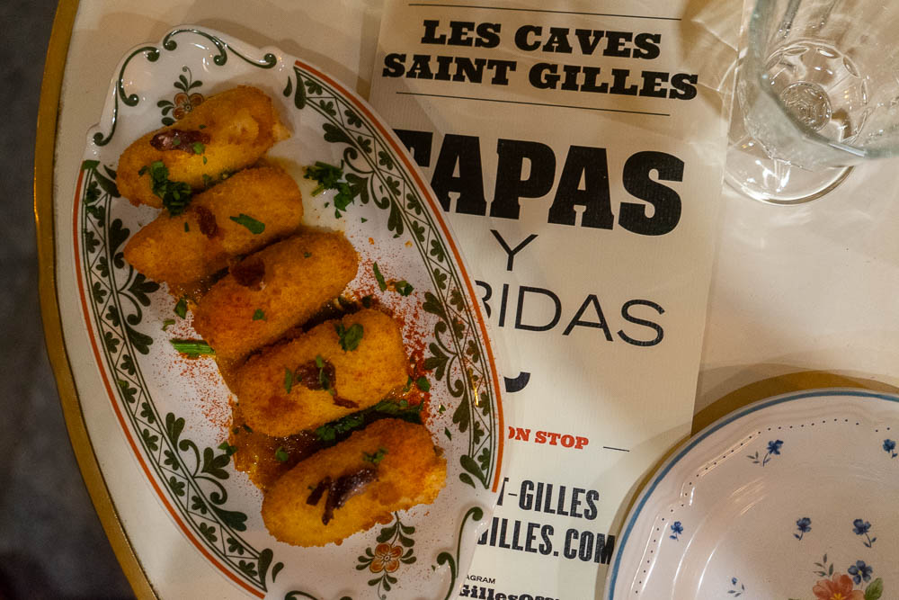best Spanish restaurants Paris les caves saint gilles