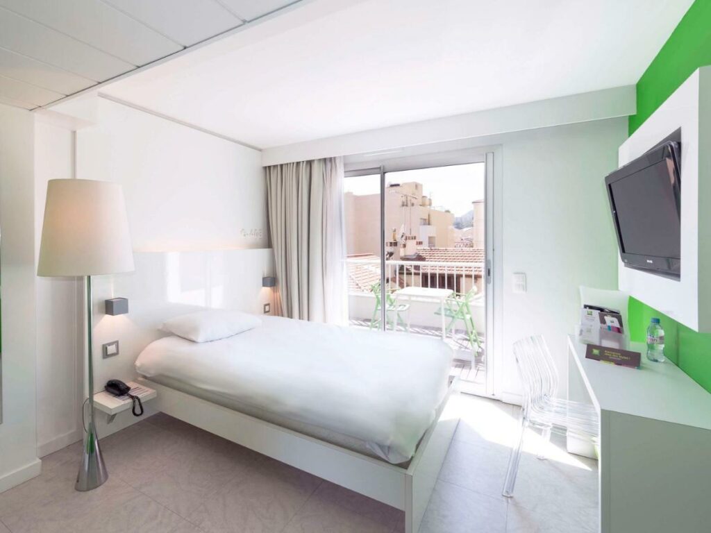 hotel ibis styles menton