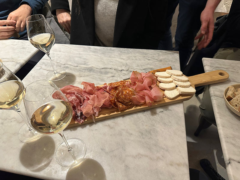 wine and ham montmartre