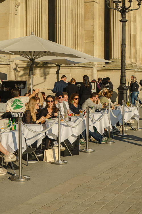 Louvre restaurant
