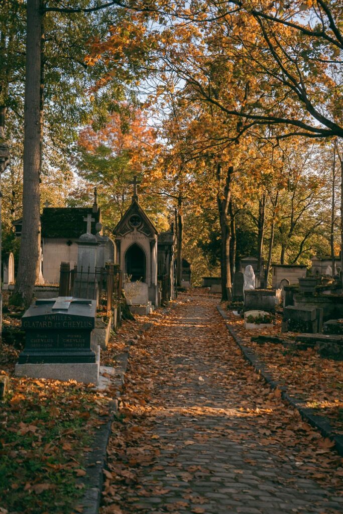 Père Lachaise cemetery in fall