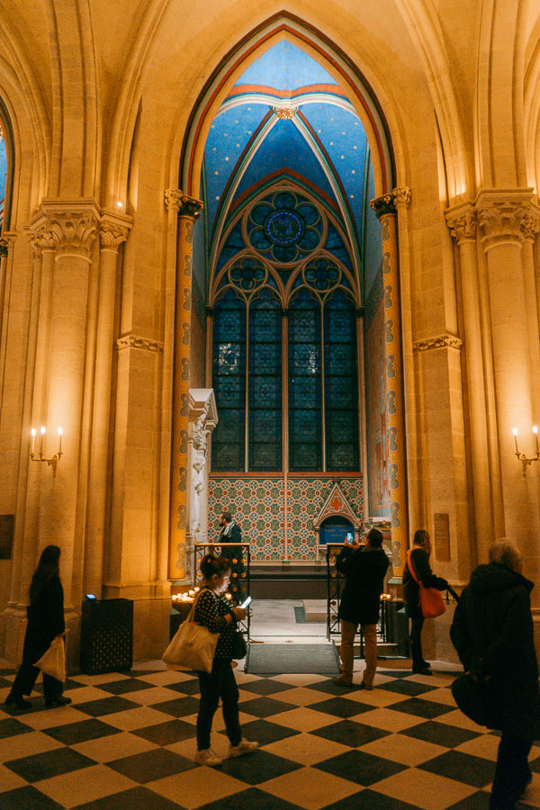 notre dame inside